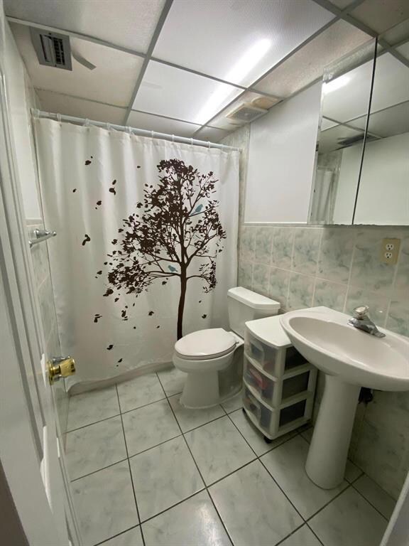 Westland Manors East Condos unit 304, Hialeah, FL 33012 - photo 5