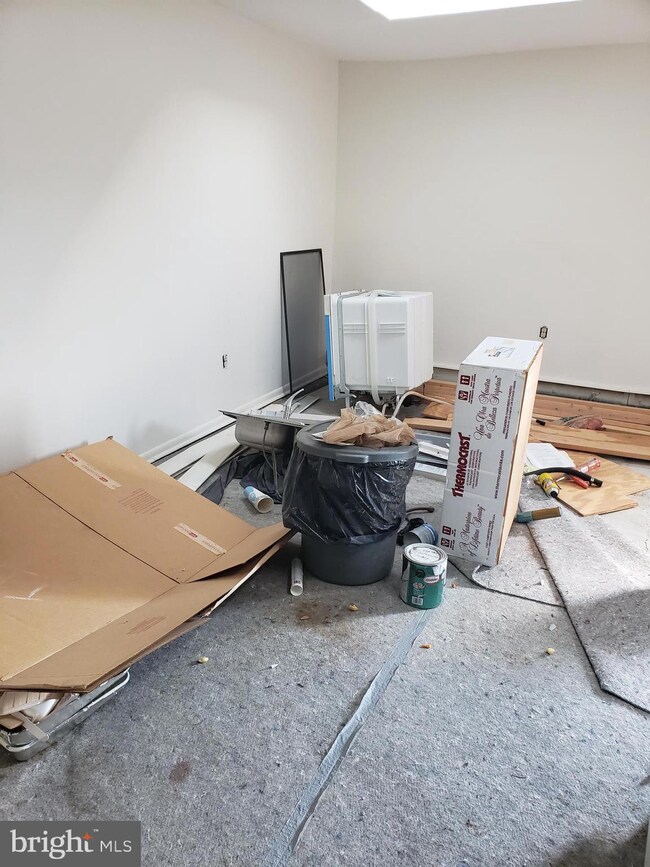 201 1/2 Philadelphia Pike unit 325, Wilmington, DE 19809 - photo 6