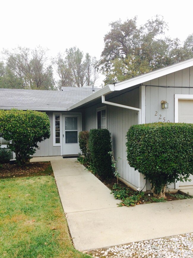 2250 Jessica Way, Redding, CA 96002 - photo 2