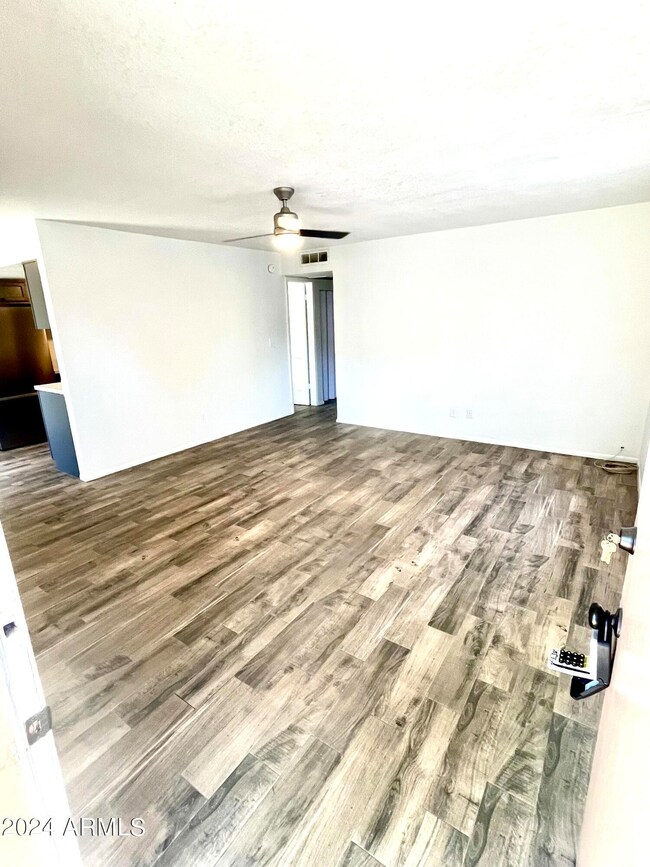 925 W Peoria Ave unit 37, Phoenix, AZ 85029 - photo 6