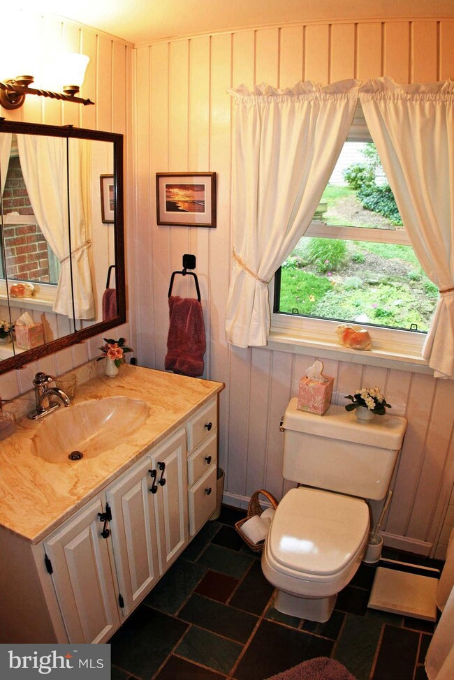 1326 Glendale Rd, Baltimore, MD 21239 - photo 5