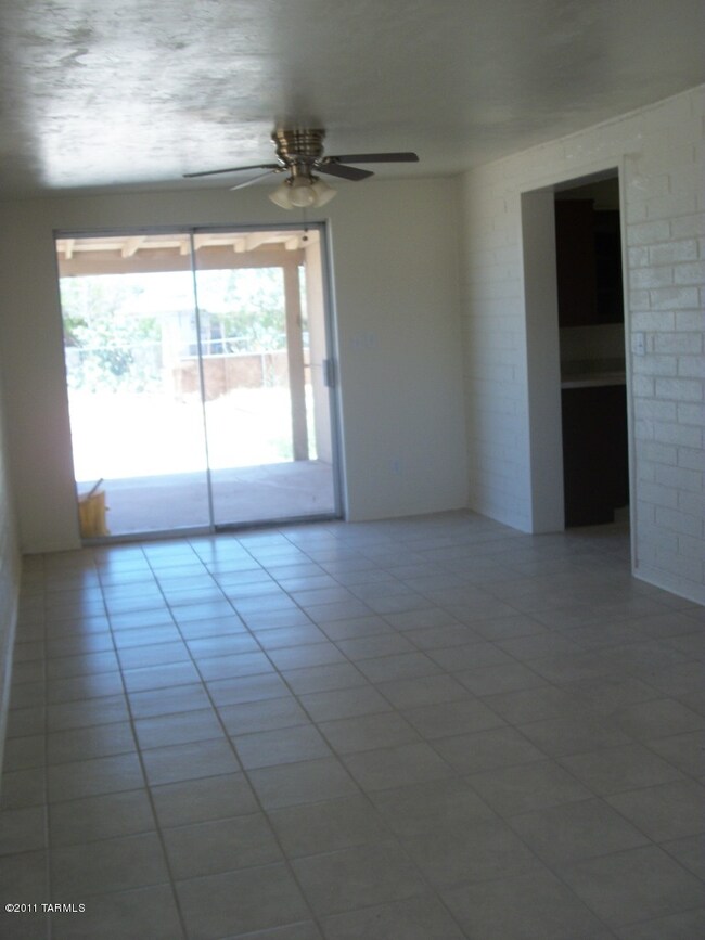 family room 1
