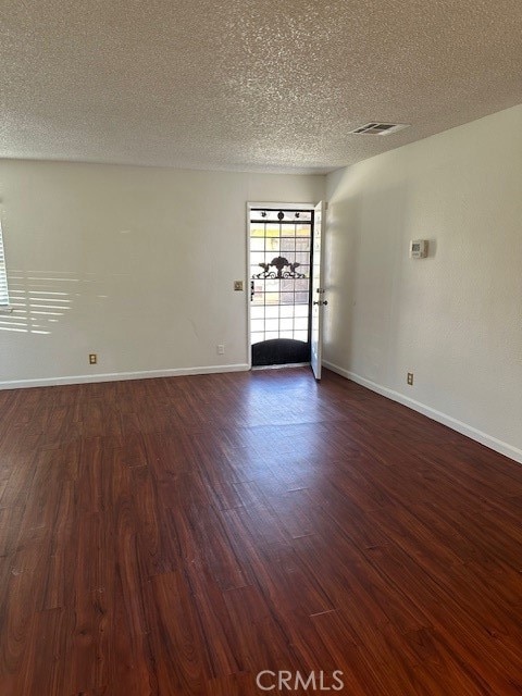 20289 Thunderbird Rd, Apple Valley, CA 92307 - photo 4