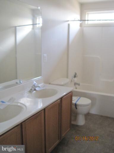 35347 Hawks Nest Ct, Locust Grove, VA 22508 - photo 2