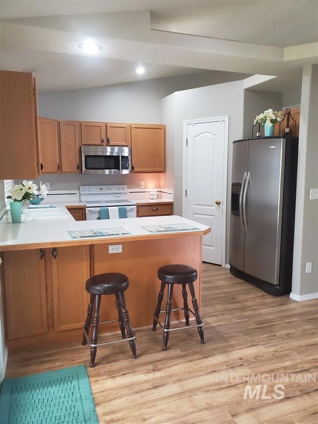 910 W Edwards Ave, Nampa, ID 83686 - photo 6