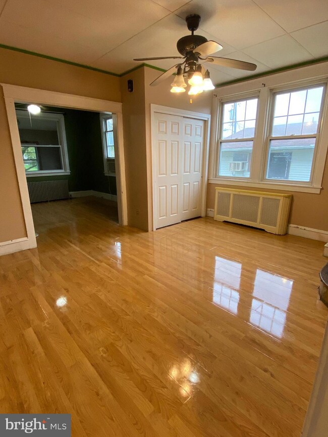 3307 Fremont St, Reading, PA 19605 - photo 6