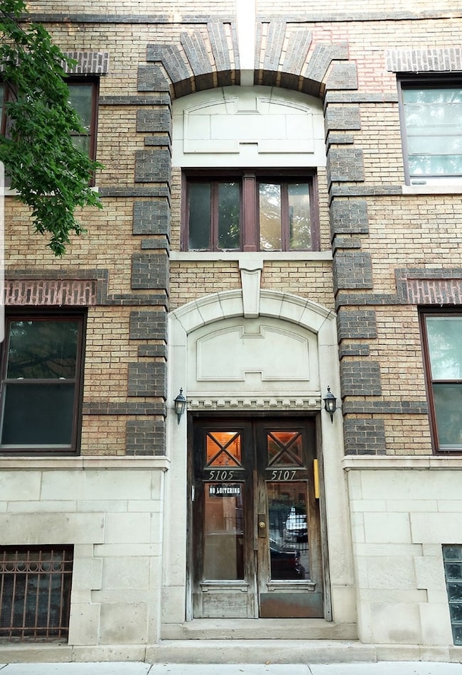 5107 S Ingleside Ave unit 3, Chicago, IL 60615 - photo 2