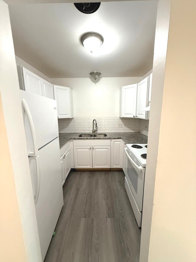 271 Northgate Pkwy unit E, Wheeling, IL 60090 - photo 4