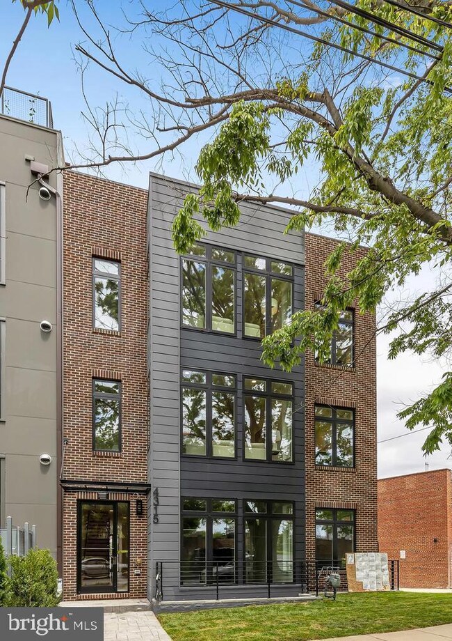4315 Harrison St NW unit 7, Washington, DC 20015 - photo 2