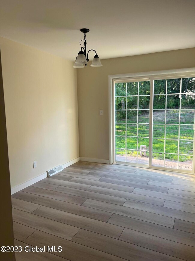 3151 E Old State Rd, Schenectady, NY 12303 - photo 4