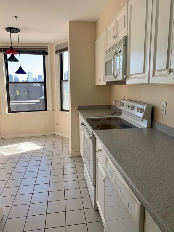 10 Charlesgate E unit 702, Boston, MA 02215 - photo 7