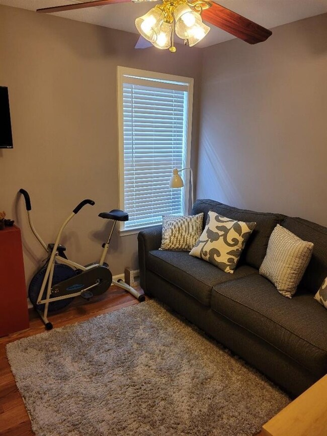 6936 Parkbrook Ln, Cordova, TN 38018 - photo 4