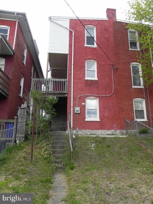42 S Cannon Ave, Hagerstown, MD 21740 - photo 3