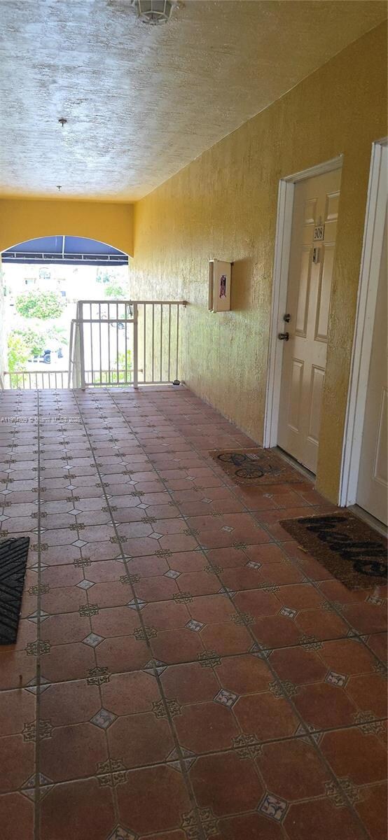 21000 SW 87th Ave unit 308, Cutler Bay, FL 33189 - photo 2