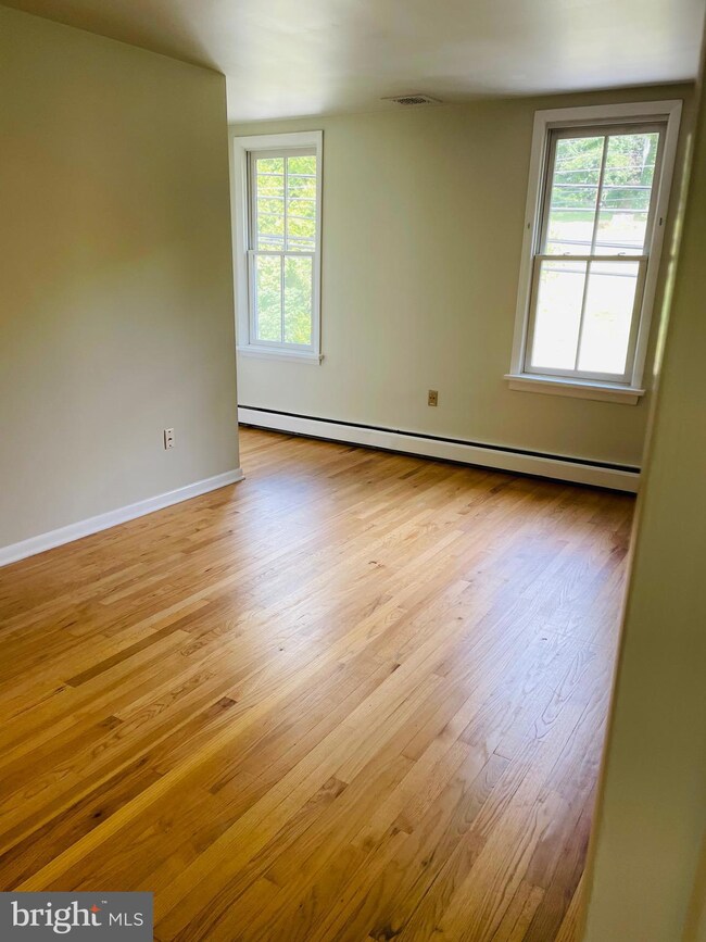 1452 Old Ridge Rd, Pottstown, PA 19465 - photo 2