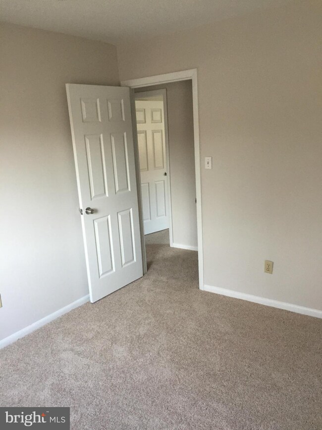 3818 Joshua Place unit B, Alexandria, VA 22309 - photo 4