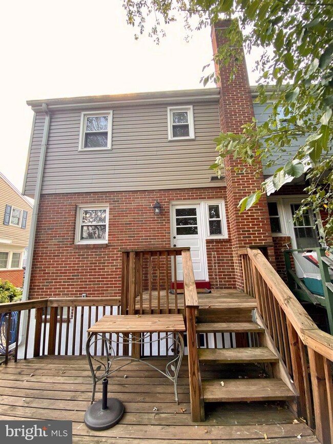 6939 Westhampton Dr, Alexandria, VA 22307 - photo 3