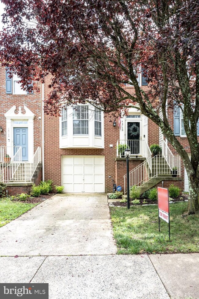 46748 Graham Cove Square, Sterling, VA 20165 - photo 3