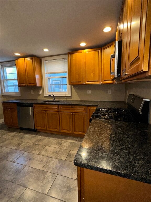 18 Thurston St unit 2, Boston, MA 02128 - photo 3