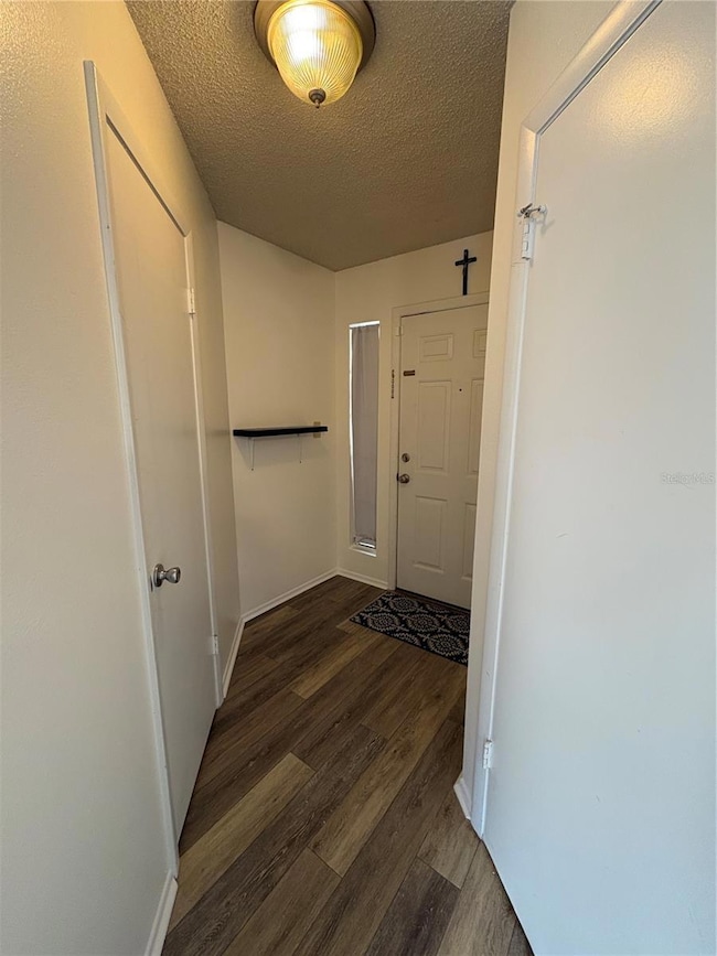 8649 Fancy Finch Dr unit 204, Tampa, FL 33614 - photo 3