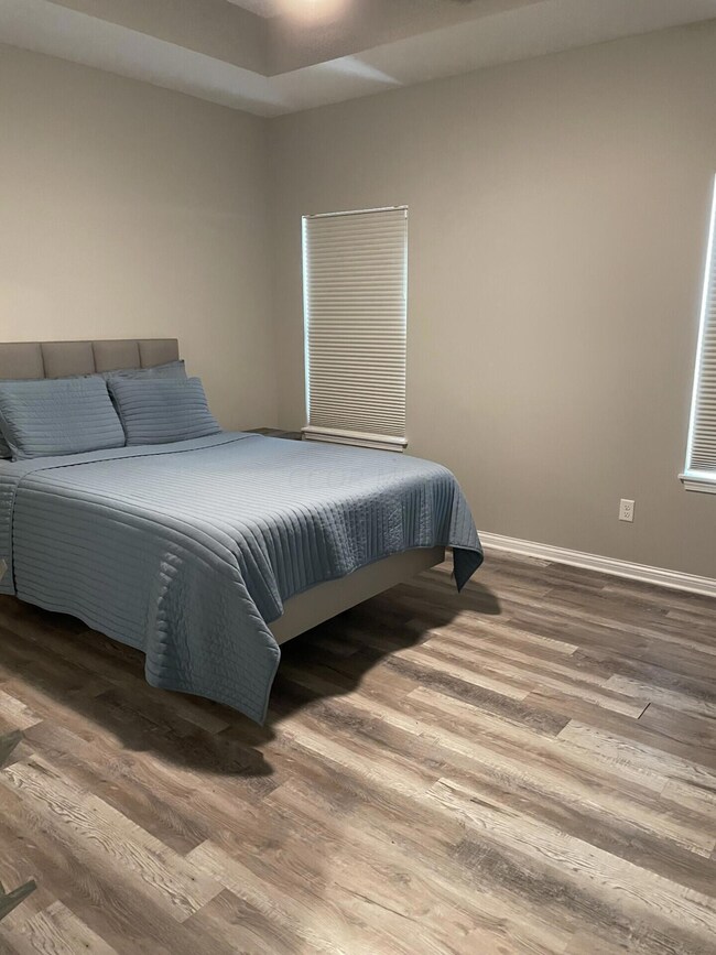 3013Masterbedroom1
