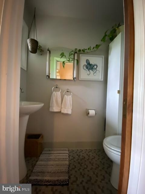 9921 Dellwood Ave, Columbia, MD 21046 - photo 3