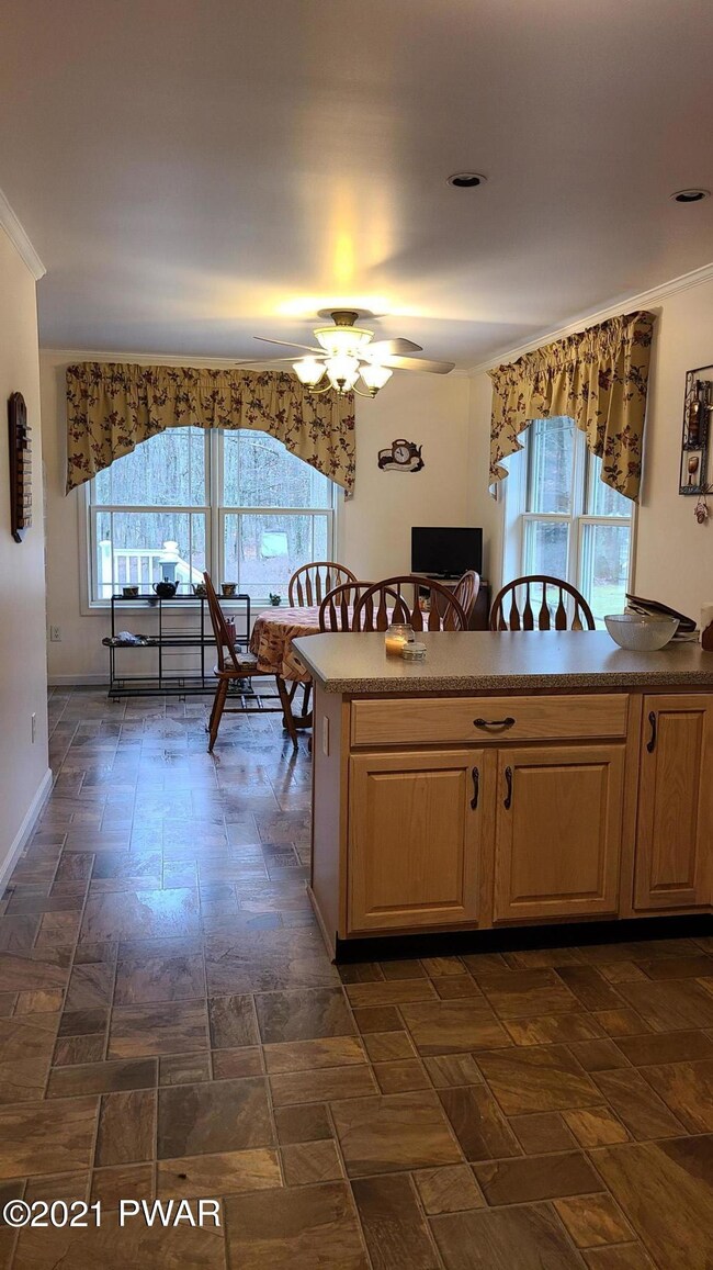 147 Friendship Dr, Hawley, PA 18428 - photo 5