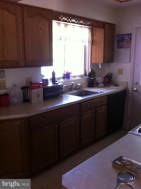 3411 Spring Lake Terrace, Fairfax, VA 22030 - photo 6