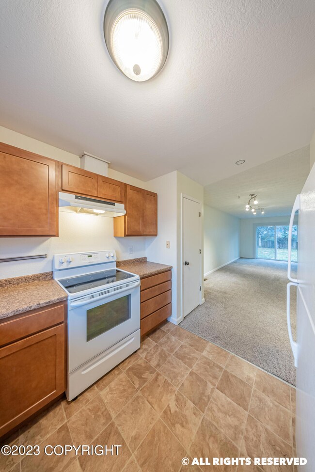 1851 Bellevue - All Rights Reserved -8