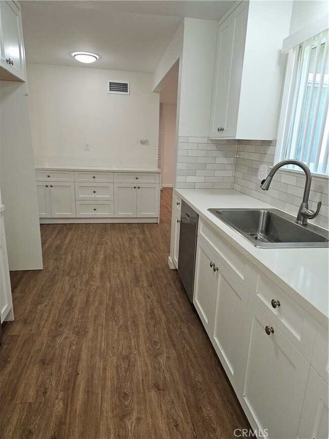 24201 Ambassador Place, Harbor City, CA 90710 - photo 6