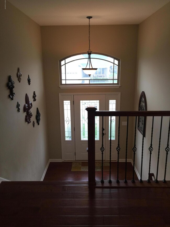 11704 Taylor Rae Dr, Louisville, KY 40229 - photo 3