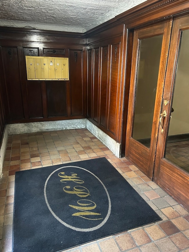 1155 E Hyde Park Blvd unit 2F, Chicago, IL 60615 - photo 7