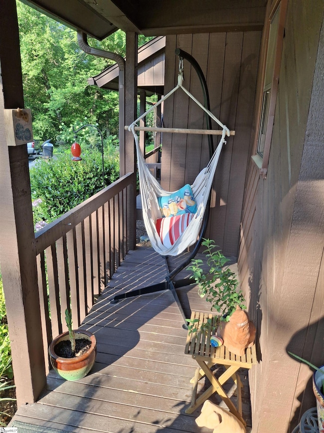 4 Creekside Way, Greenville, SC 29609 - photo 2