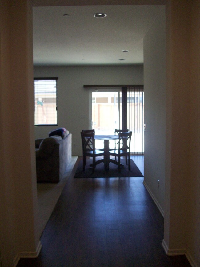 3405 Leopard Ct, Rosamond, CA 93560 - photo 7