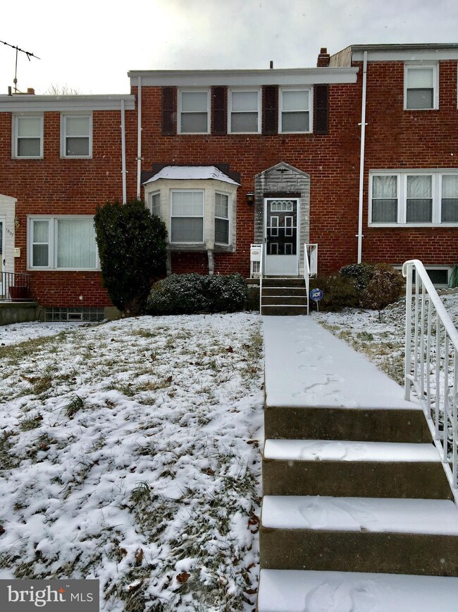 1605 Wadsworth Way, Baltimore, MD 21239 - photo 2