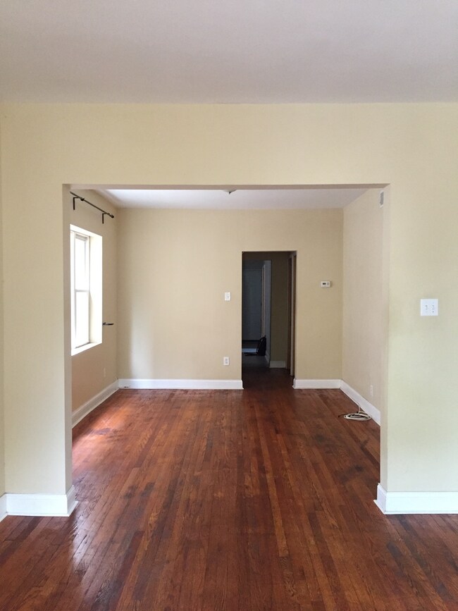 3063 N Gresham Ave unit 1, Chicago, IL 60618 - photo 2