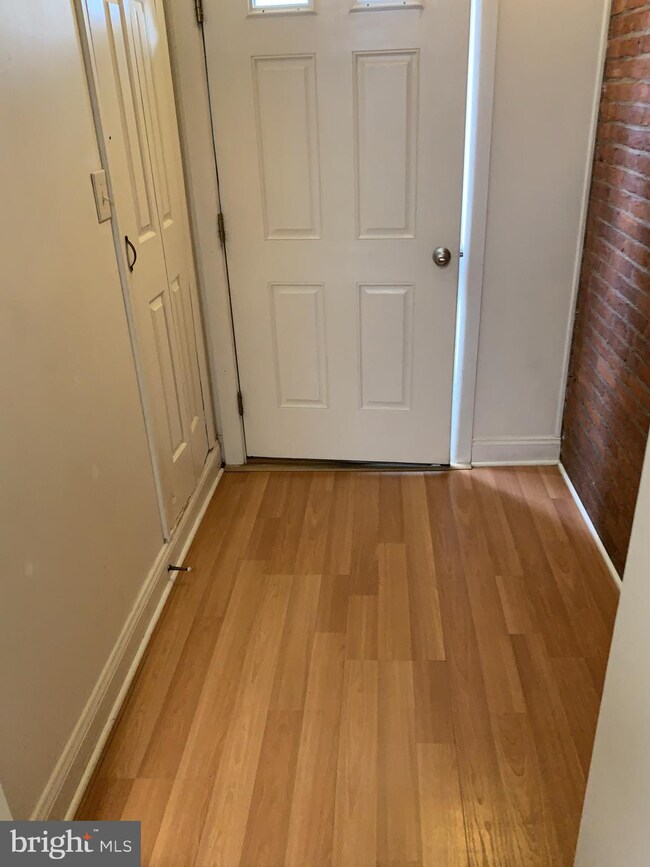 4801 Horseshoe Pike unit 10, Honey Brook, PA 19344 - photo 4