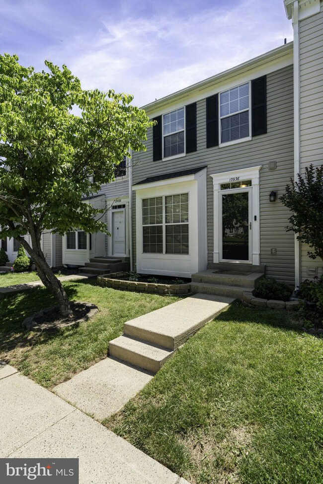 13936 Gunners Place, Centreville, VA 20121 - photo 3