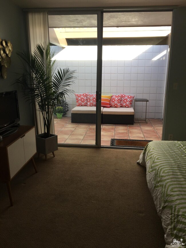 267 E Twin Palms Dr, Palm Springs, CA 92264 - photo 7