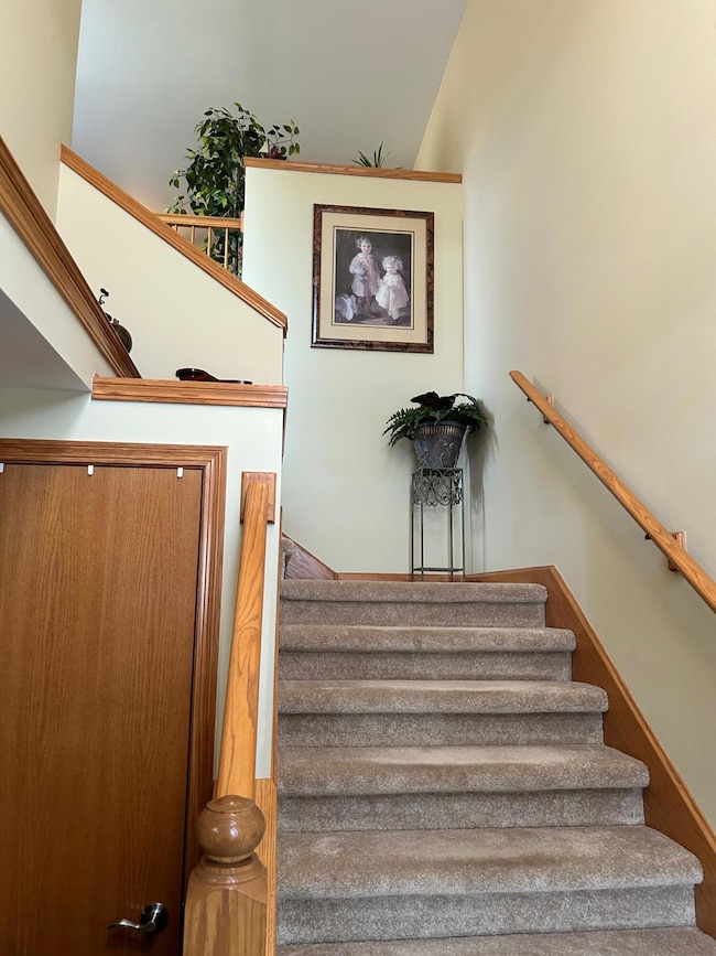 1368 Lehman Dr, Crown Point, IN 46307 - photo 2