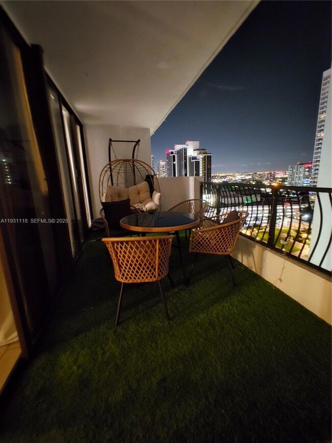 The Venetia unit 21F, Miami, FL 33132 - photo 4