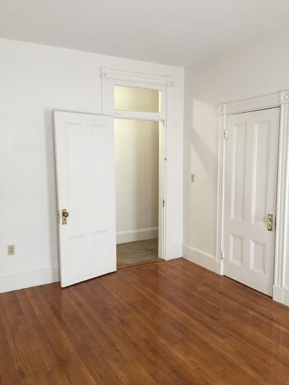 1039 Massachusetts Ave unit 202, Cambridge, MA 02138 - photo 5