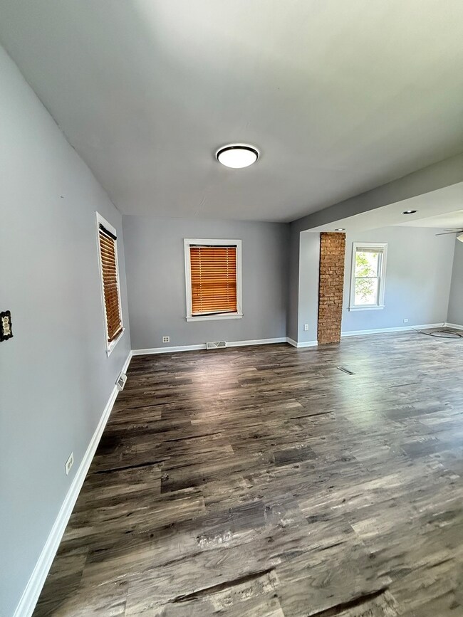 3653 178th St, Lansing, IL 60438 - photo 4