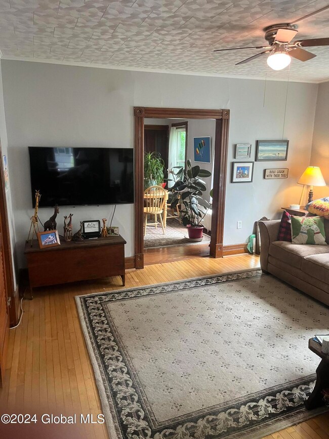 39 Cherry St, Glens Falls, NY 12801 - photo 5