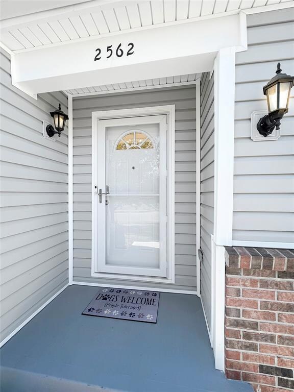 2562 Joust Dr, Greenwood, IN 46143 - photo 2