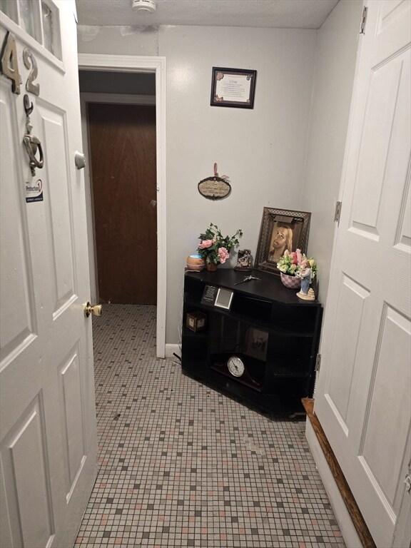 42 Raldne Rd unit 1, Hyde Park, MA 02136 - photo 4