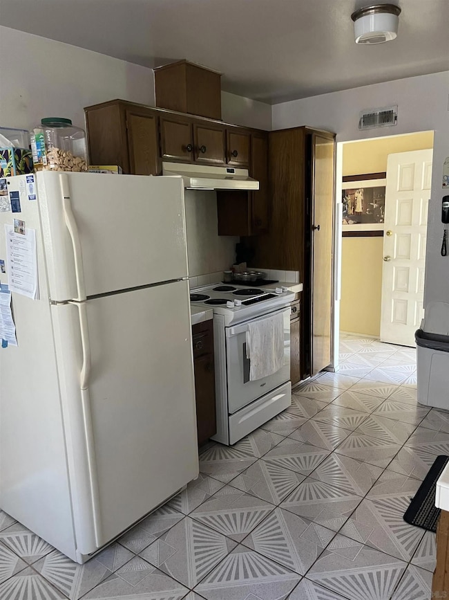 2745 Caulfield Dr, San Diego, CA 92154 - photo 3