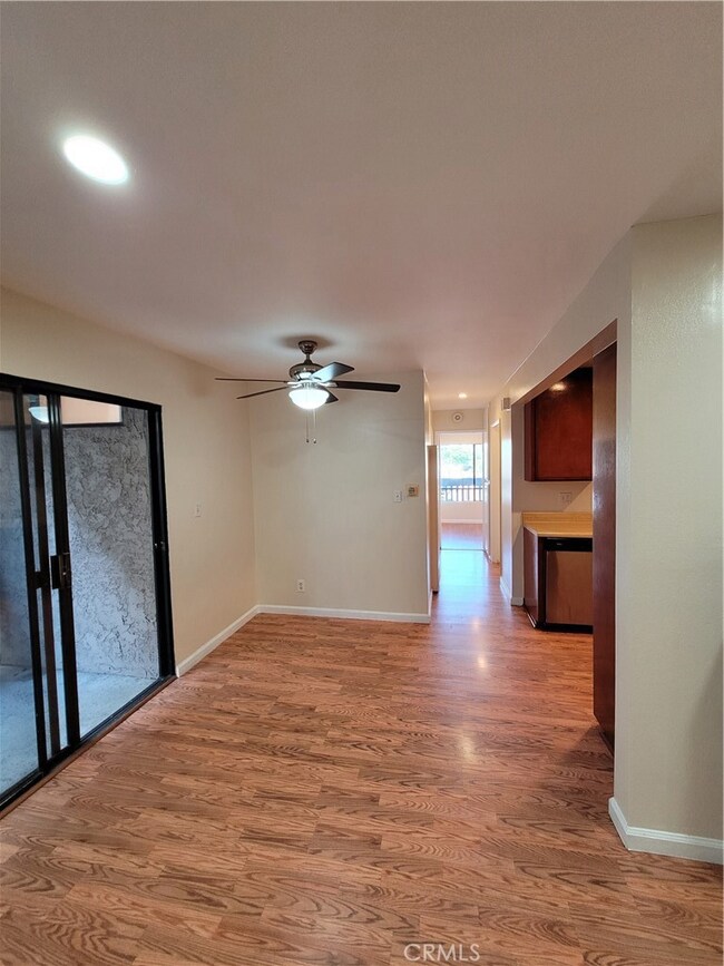 4110 Elm Ave unit 201, Long Beach, CA 90807 - photo 6