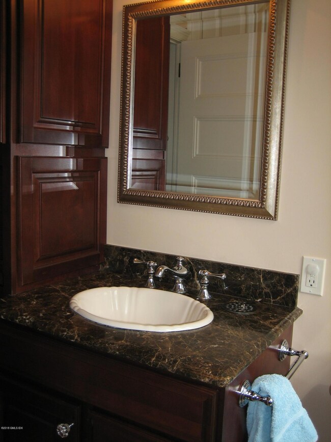 140 Milbank Ave, Greenwich, CT 06830 - photo 6