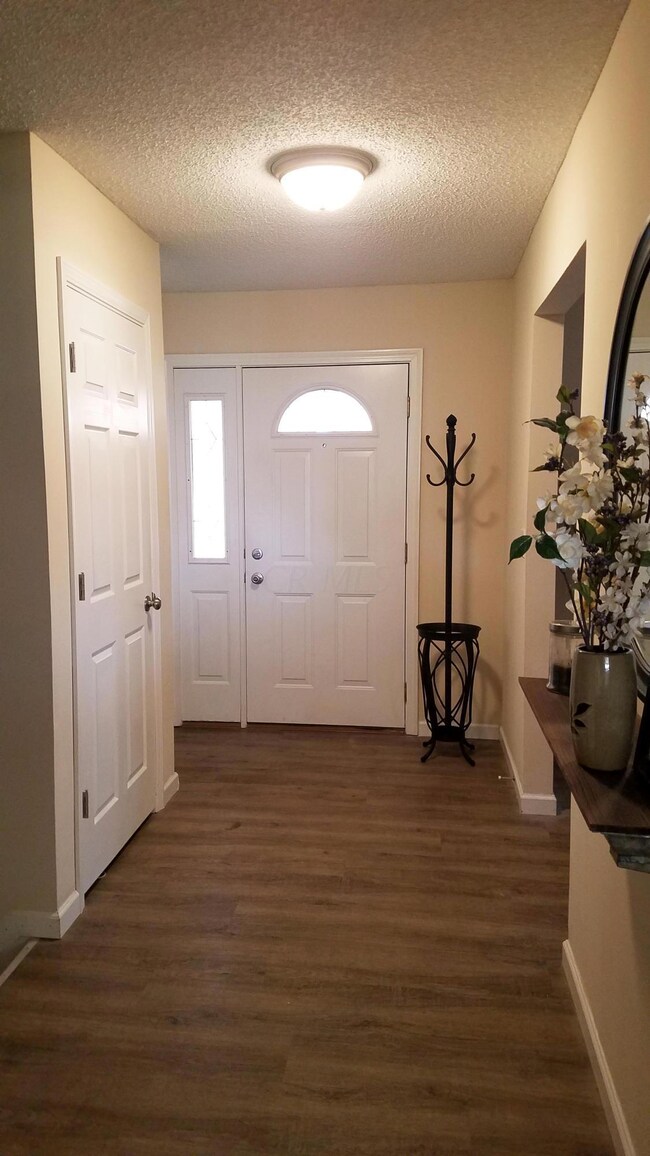 725 Ronson Way, Columbus, OH 43230 - photo 5